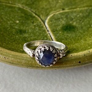 Becky Kelso Sterling Rose-cut Labradorite Filigree Crown Ring